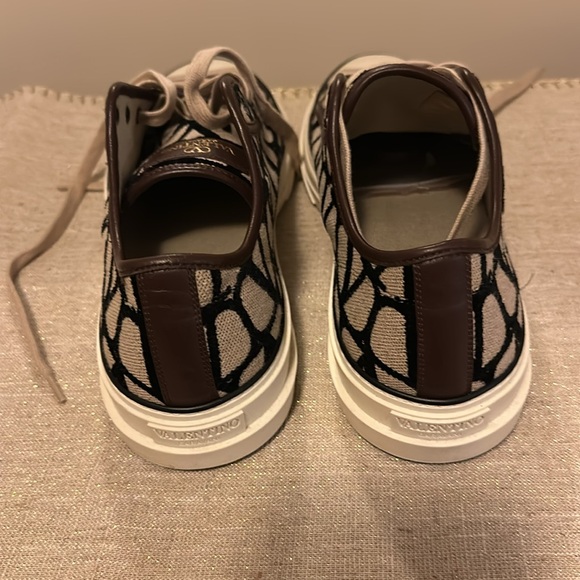 Valentino Toile Canvas - Picture 4 of 4